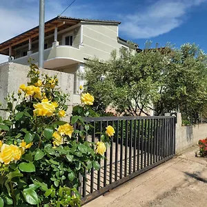 Apartment Spahiu, Ksamil